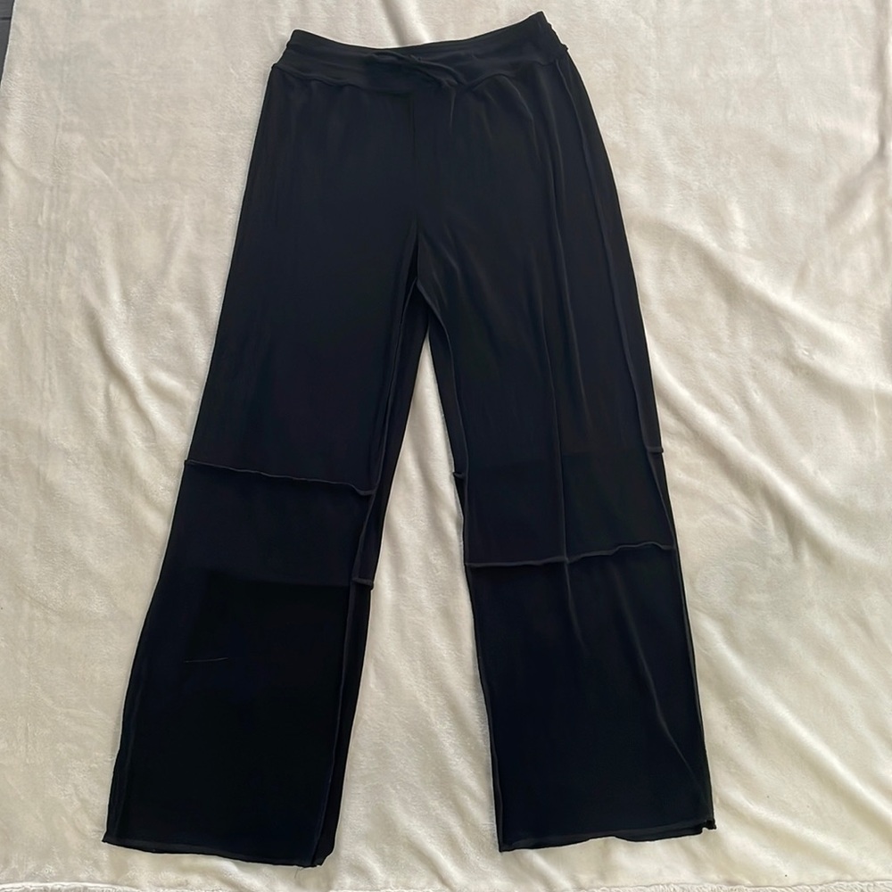 NWT Chico’s Travelers Nuevo Pants